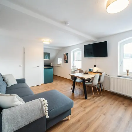 Janks - S3 - Modern Old Town