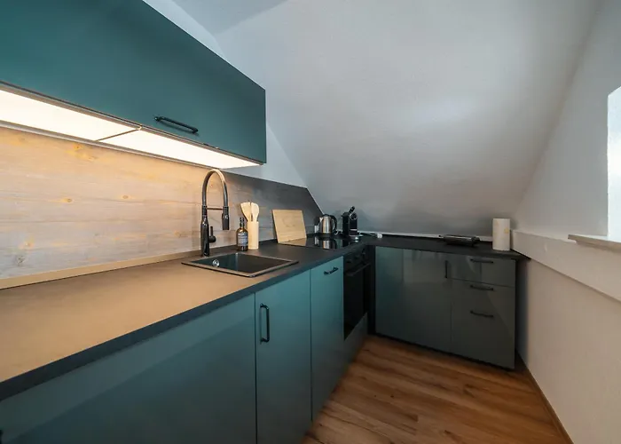 Janks - S3 - Modern Old Town Apartment