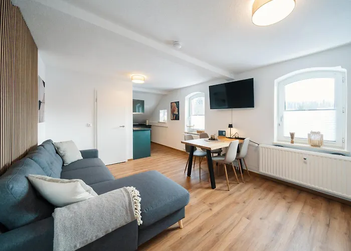 Janks - S3 - Modern Old Town