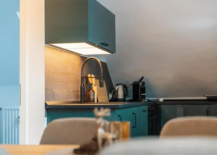 Janks - S3 - Modern Old Town Apartment *